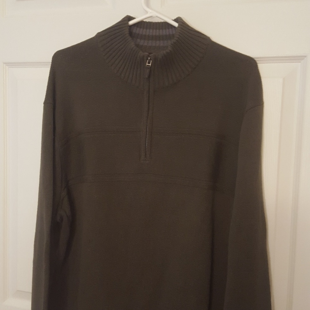 NWT Quarter Zip Sweater